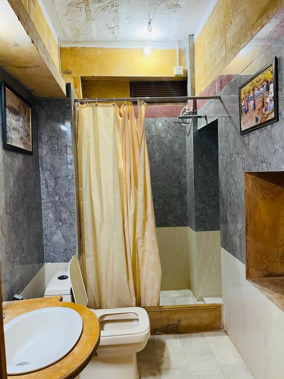 Hotel Oasis Haveli Jaisalmer Buitenkant foto