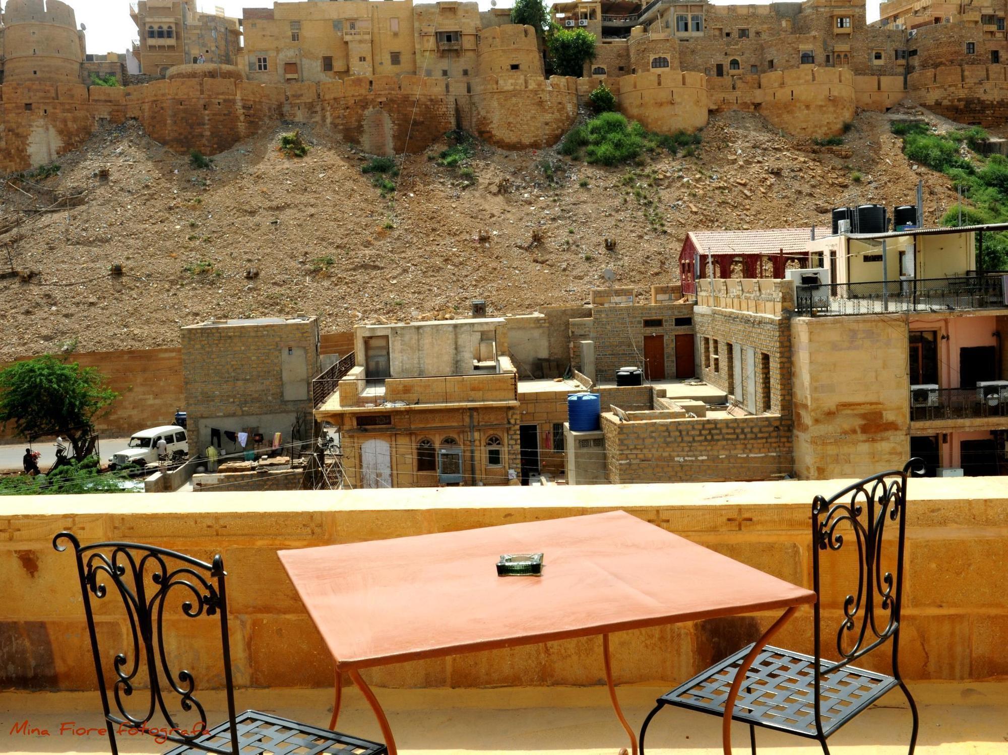 Hotel Oasis Haveli Jaisalmer Buitenkant foto
