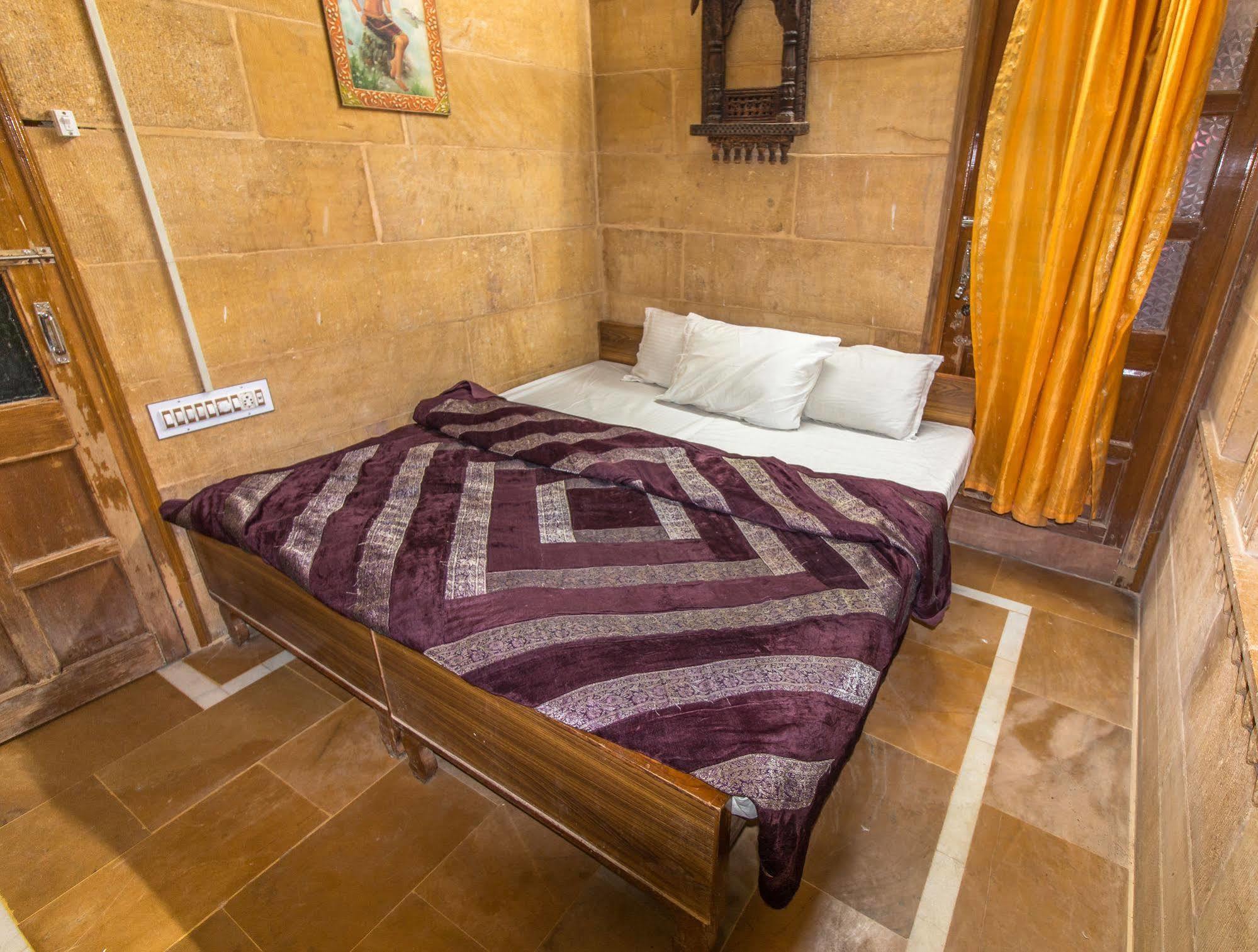 Hotel Oasis Haveli Jaisalmer Buitenkant foto
